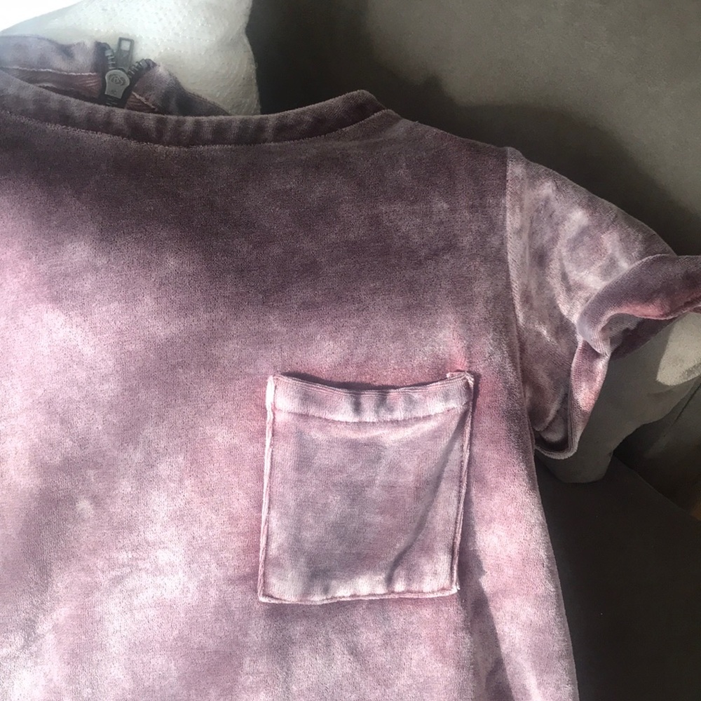 Super Soft Cupio Velvet Pocket Tee Hi/Low View 2